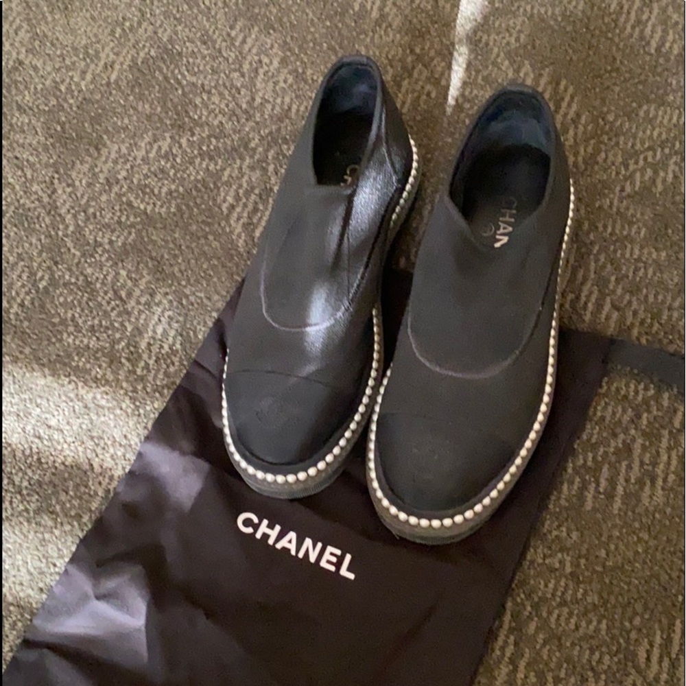 CHANEL SHOE
